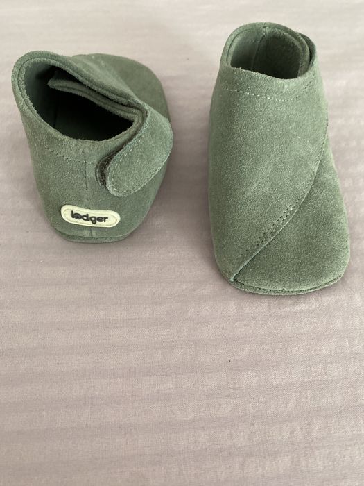 Sapatinho verde em pele - tamanho 20