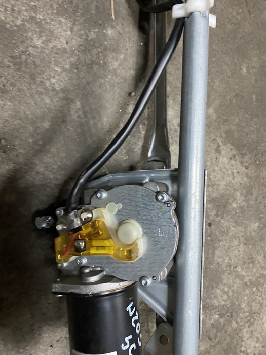 Mercedes C W203 Mechanizm Wycieraczek Silniczek Przód  EU