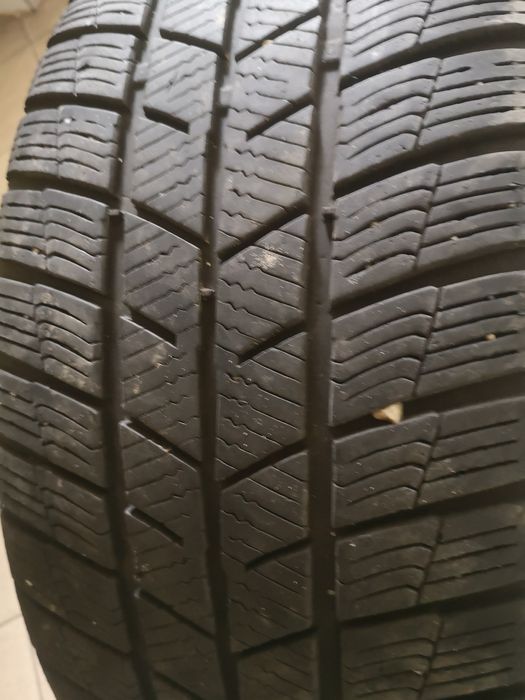 Felgi koła Ford z oponami Barum M+S 215/55/16 HXL