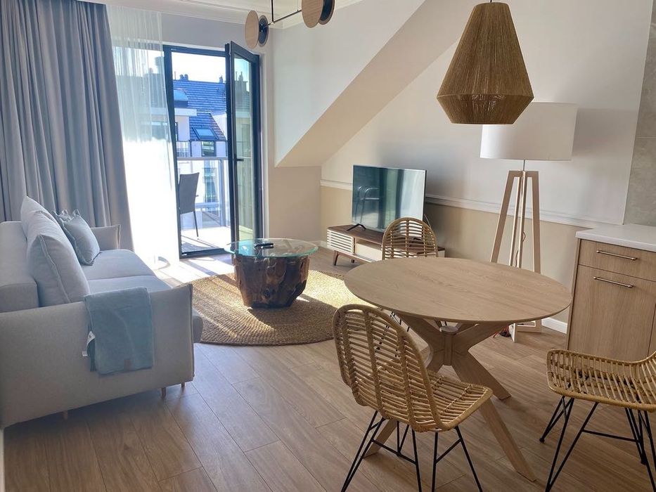Apartamenty: Niechorze (przy plaży,basen) i Pogorzelica(200m od morza)