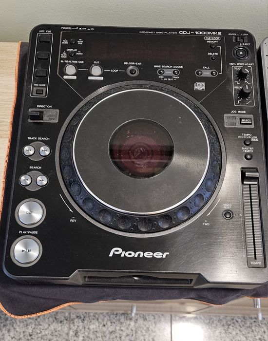 Pionner 1 CdJ 1000 MK2 - 2 CDJ 800