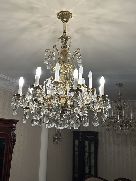 Кришталева люстра