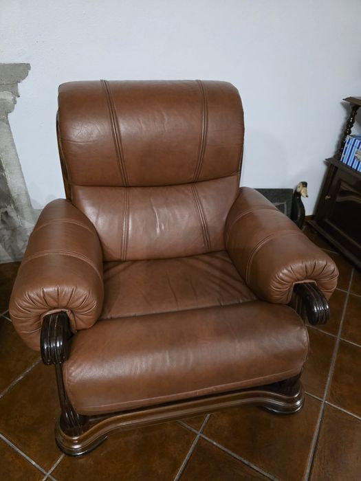 Sofas em pele - 1 sofa 3 lugares + 2 individuais