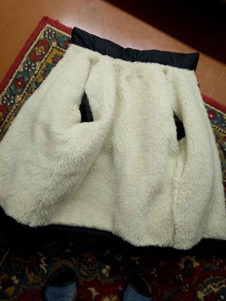 Продам зимову куртку
