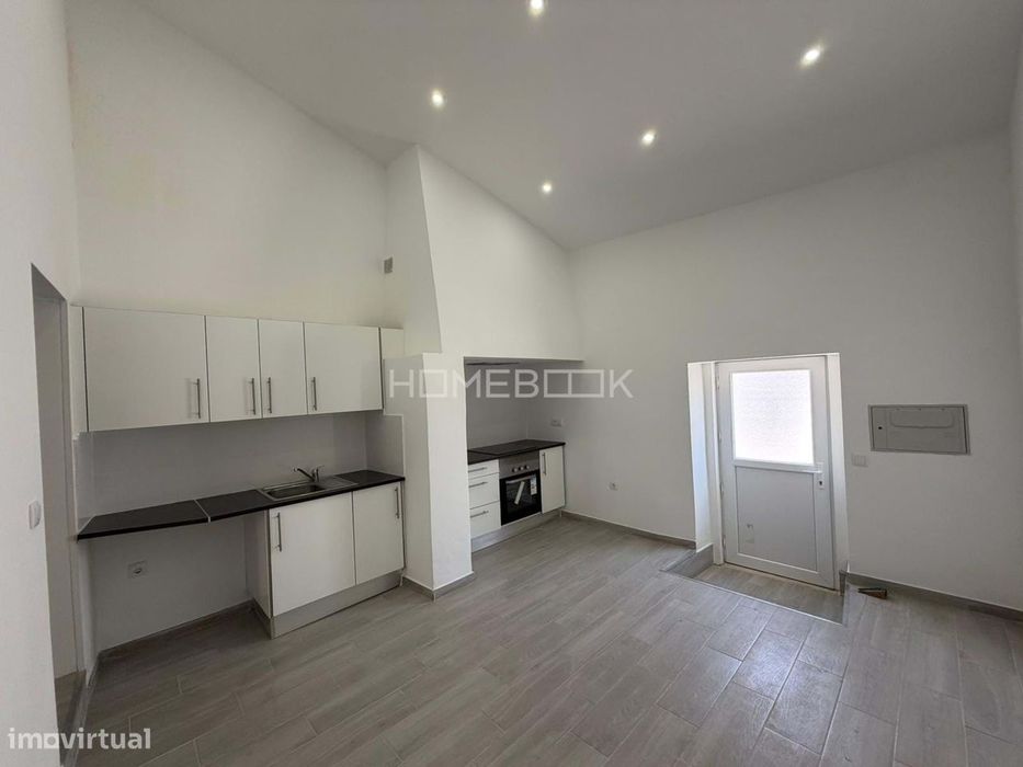 Moradia T2 Duplex REMODELADA com Terraço vista Castelo - Portel