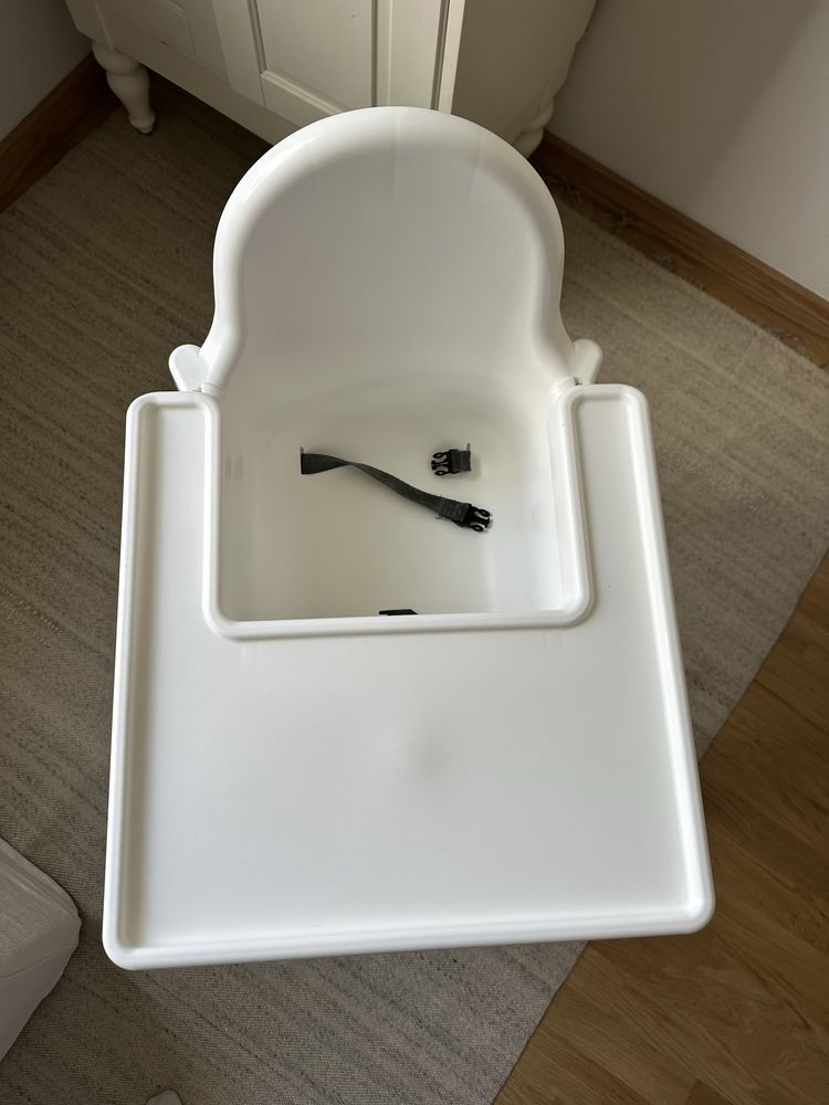 Krzesełko do karmienia dziecka niemowlaka ikea białe z podnóżkiem