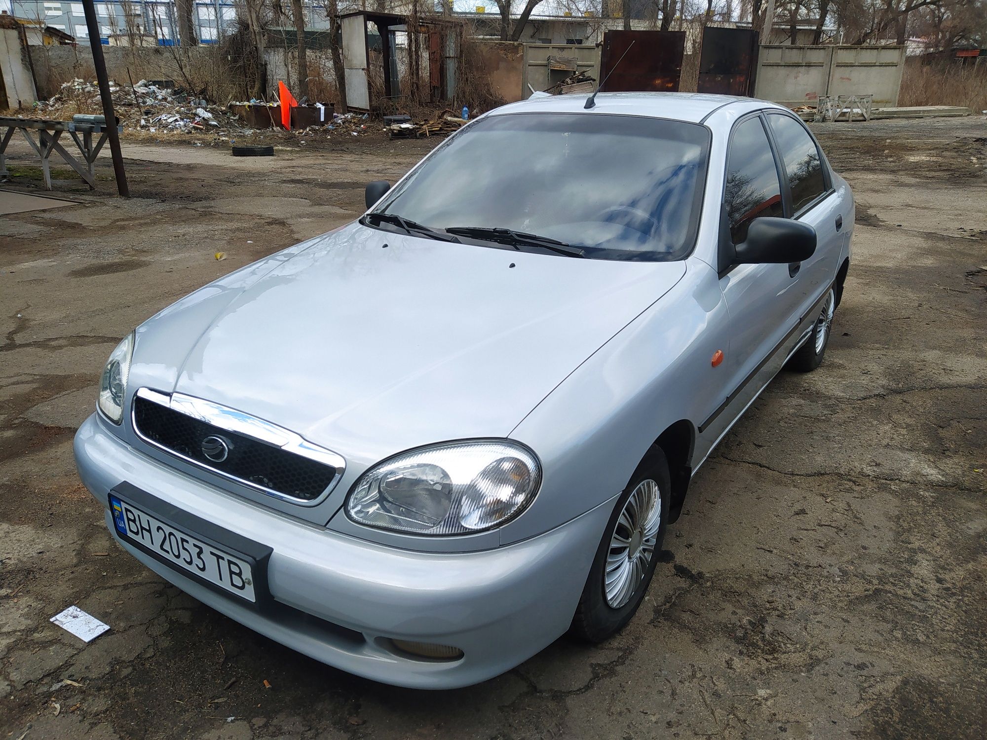 Продам ЗАЗ Сенс газ-бензін 2015 рік