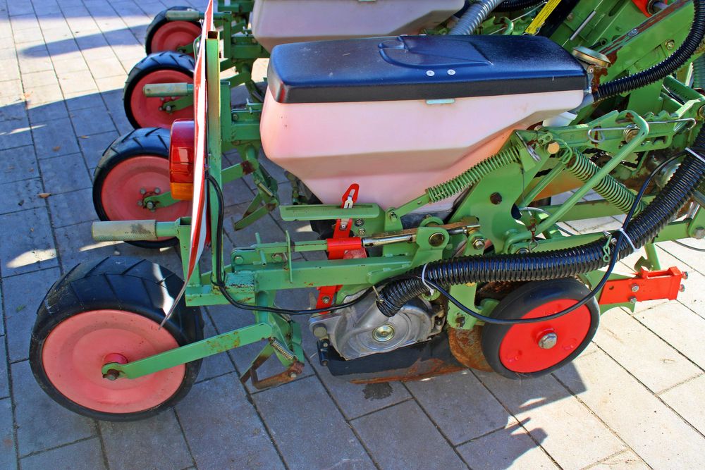 Siewnik do kukurydzy talerzowy NODET Super Stan Transport