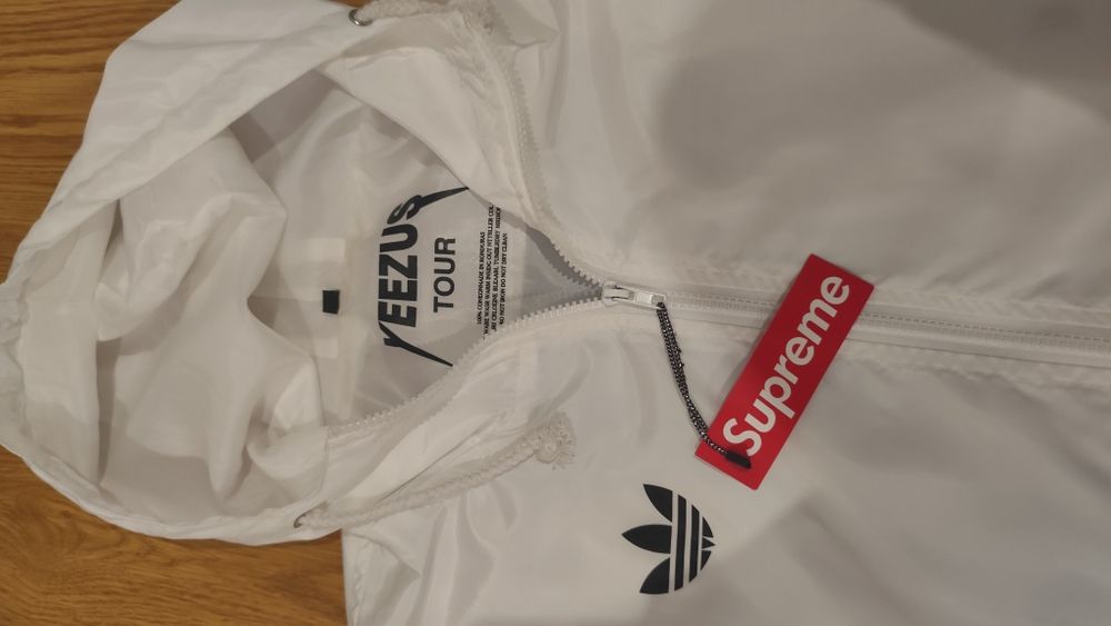 Windbreaker da Yeezy x Supreme