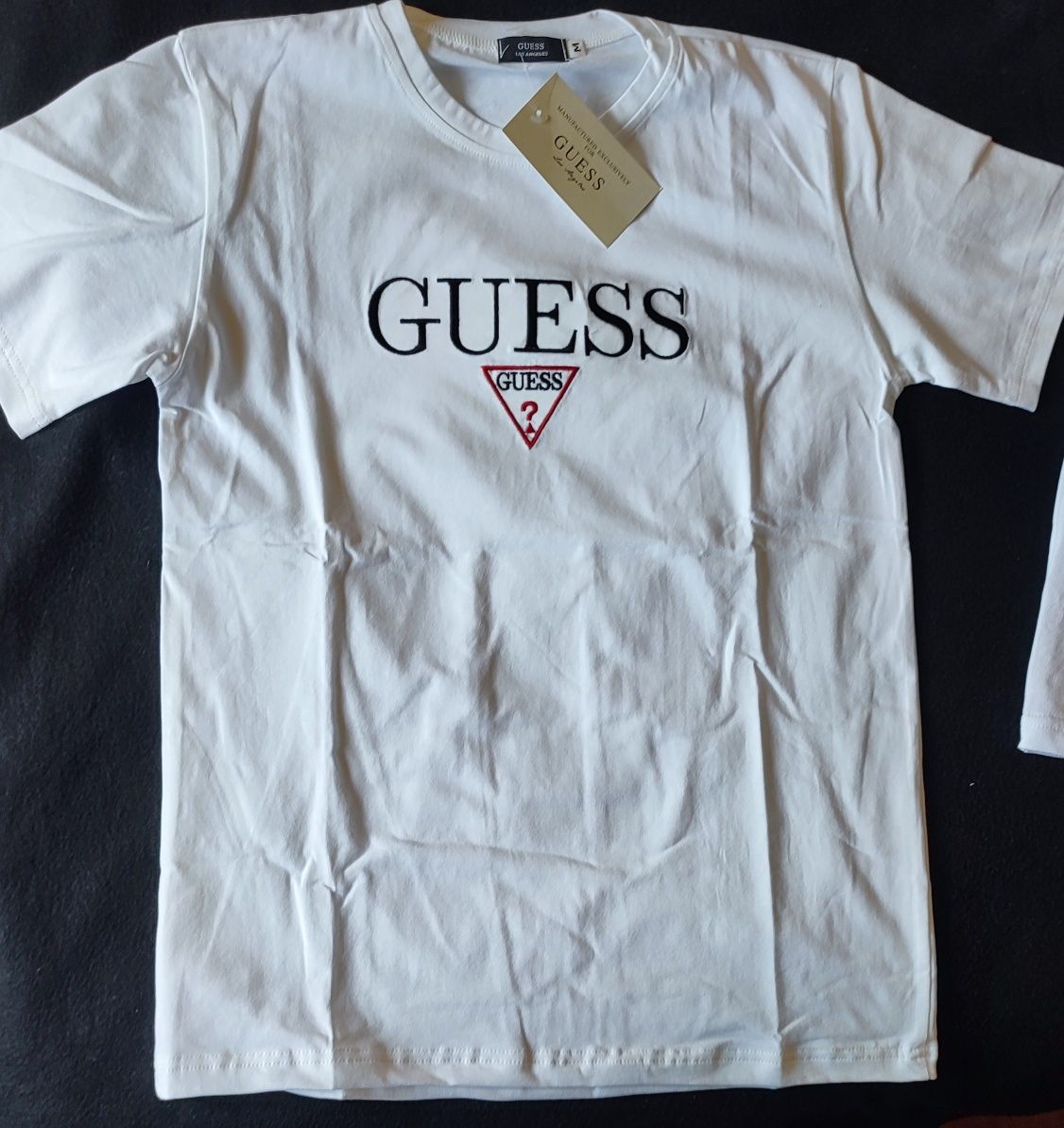 Conjunto Guess - T-shirt e calção