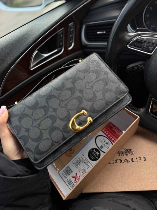 Сумка в стилі COACH.