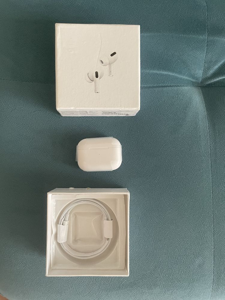 Беспроводные наушники AirPods Pro2