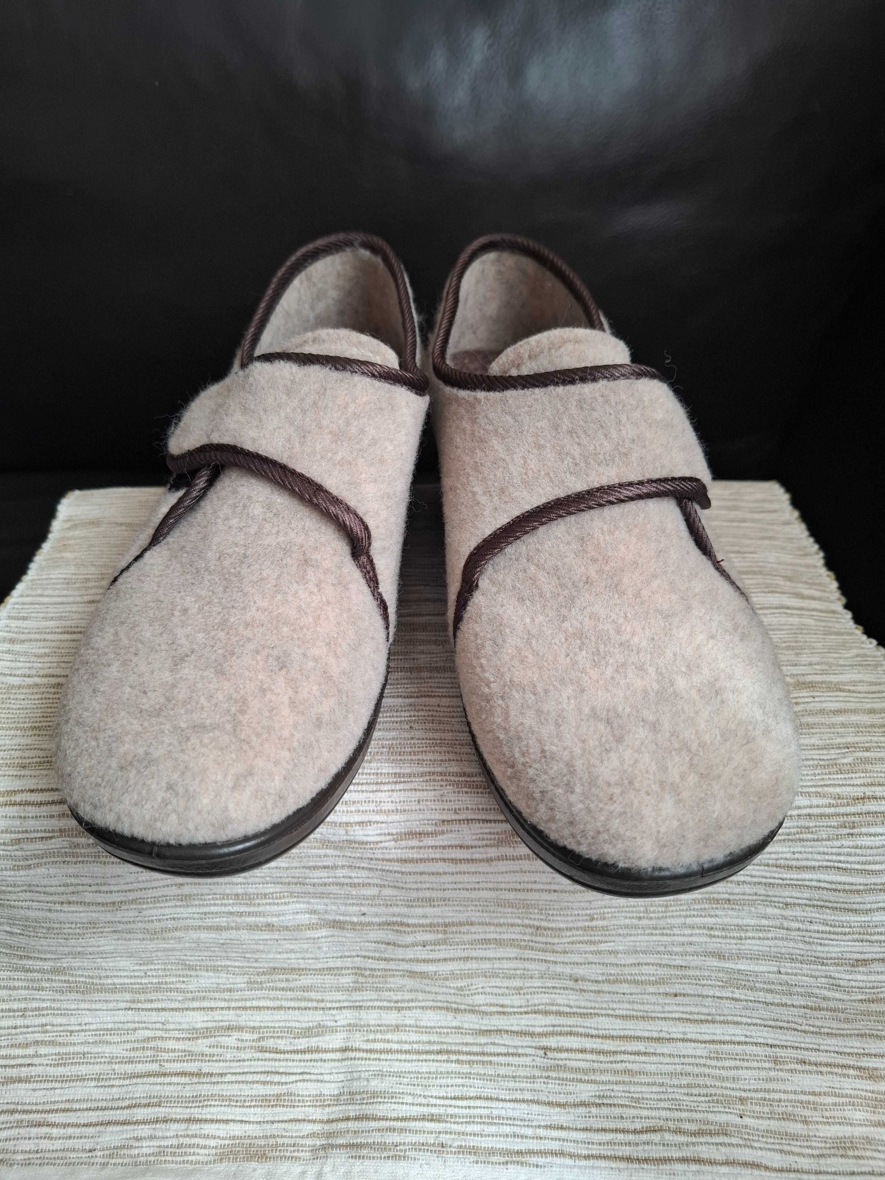 Buty beżowe na rzepy filcowe nowe UP2 fashion made in germany rozm. 39