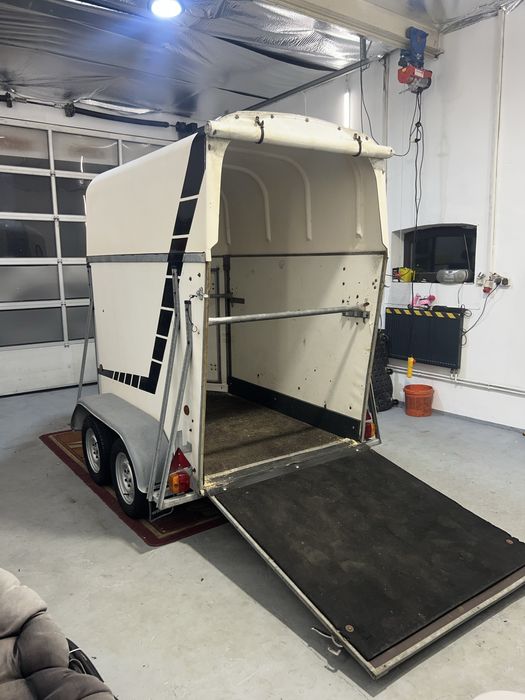 Przyczepa do przewozu koni 1,5 Trampling koniowóz