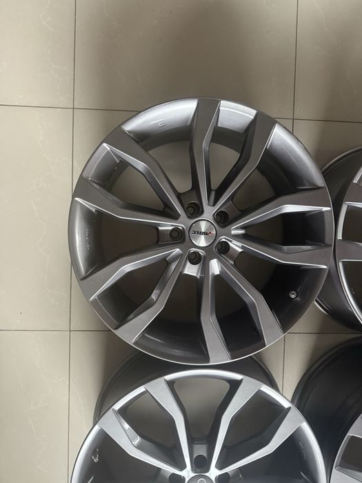 Диски AUTEC r20/5/112 Audi A6 A8 Q7 Q8 VW Touareg r20