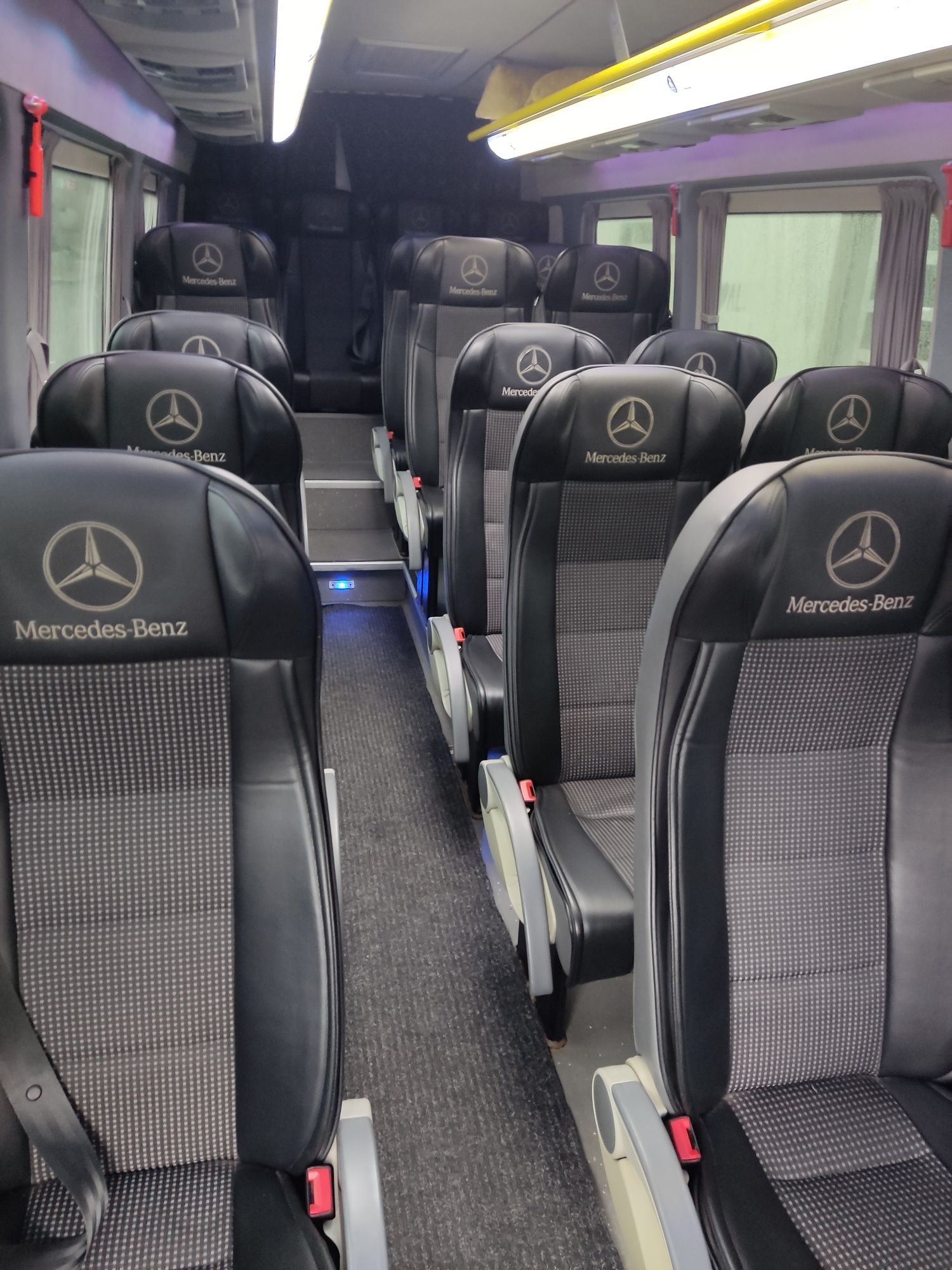 Mercedes sprinter 519  19 lug. Autocarro