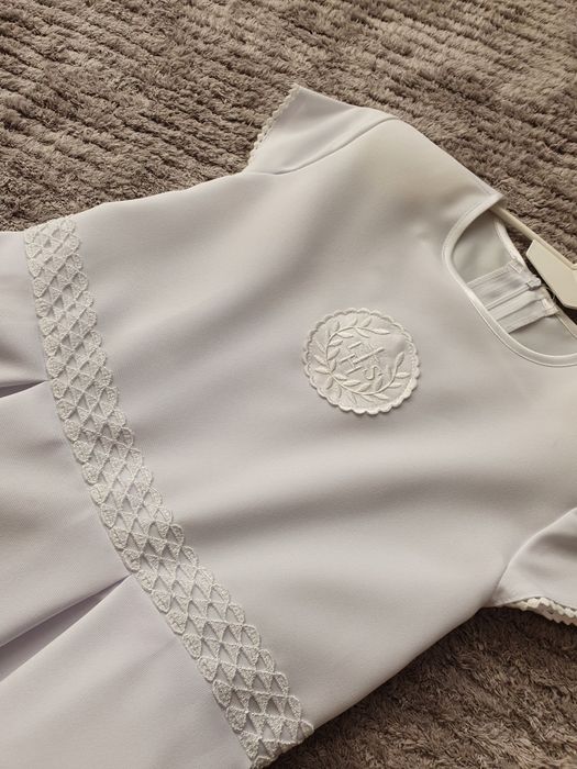 Sukienka biała do komunii, klasyczna.