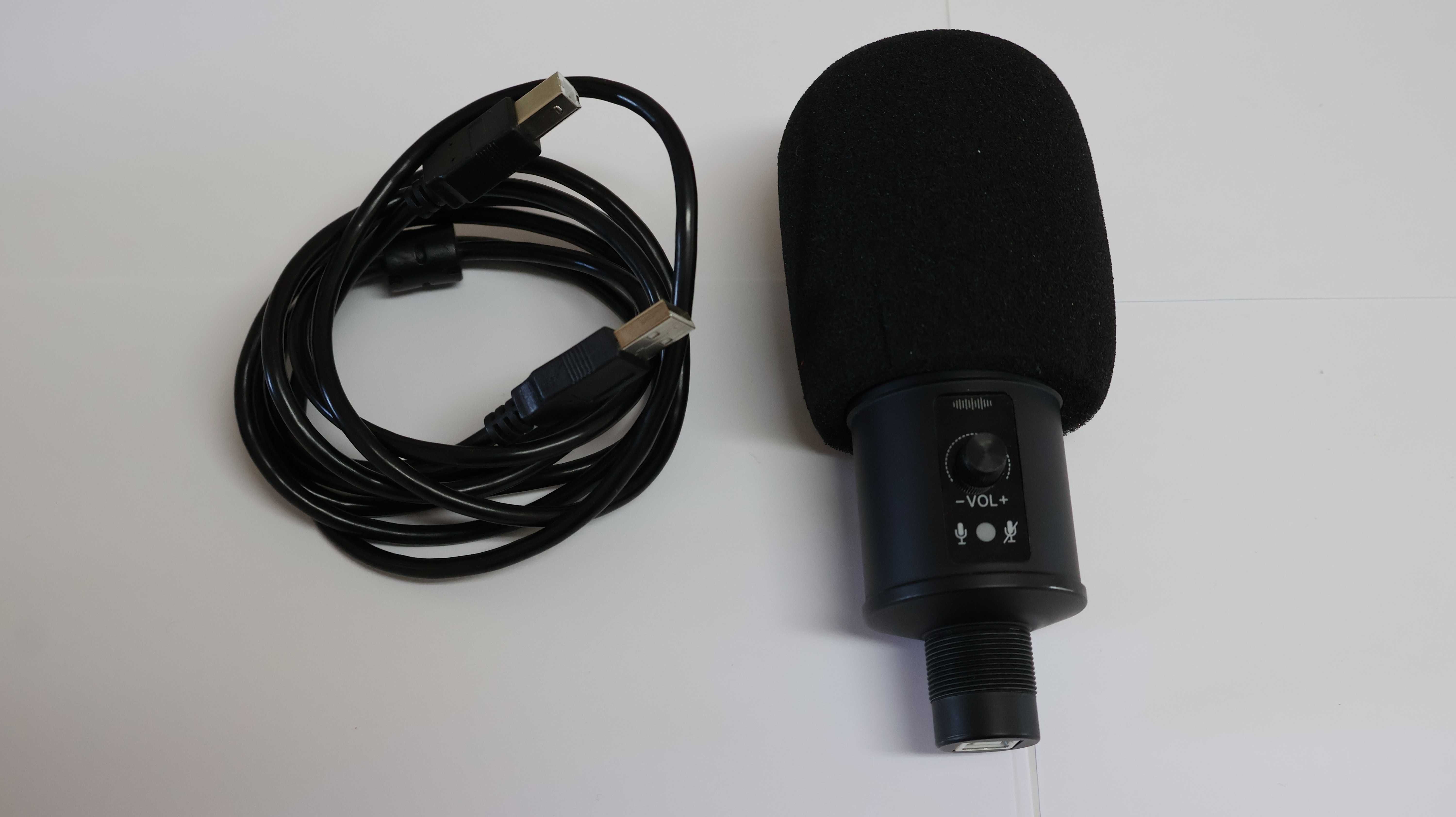 Microfone com suporte e adaptador USB-C