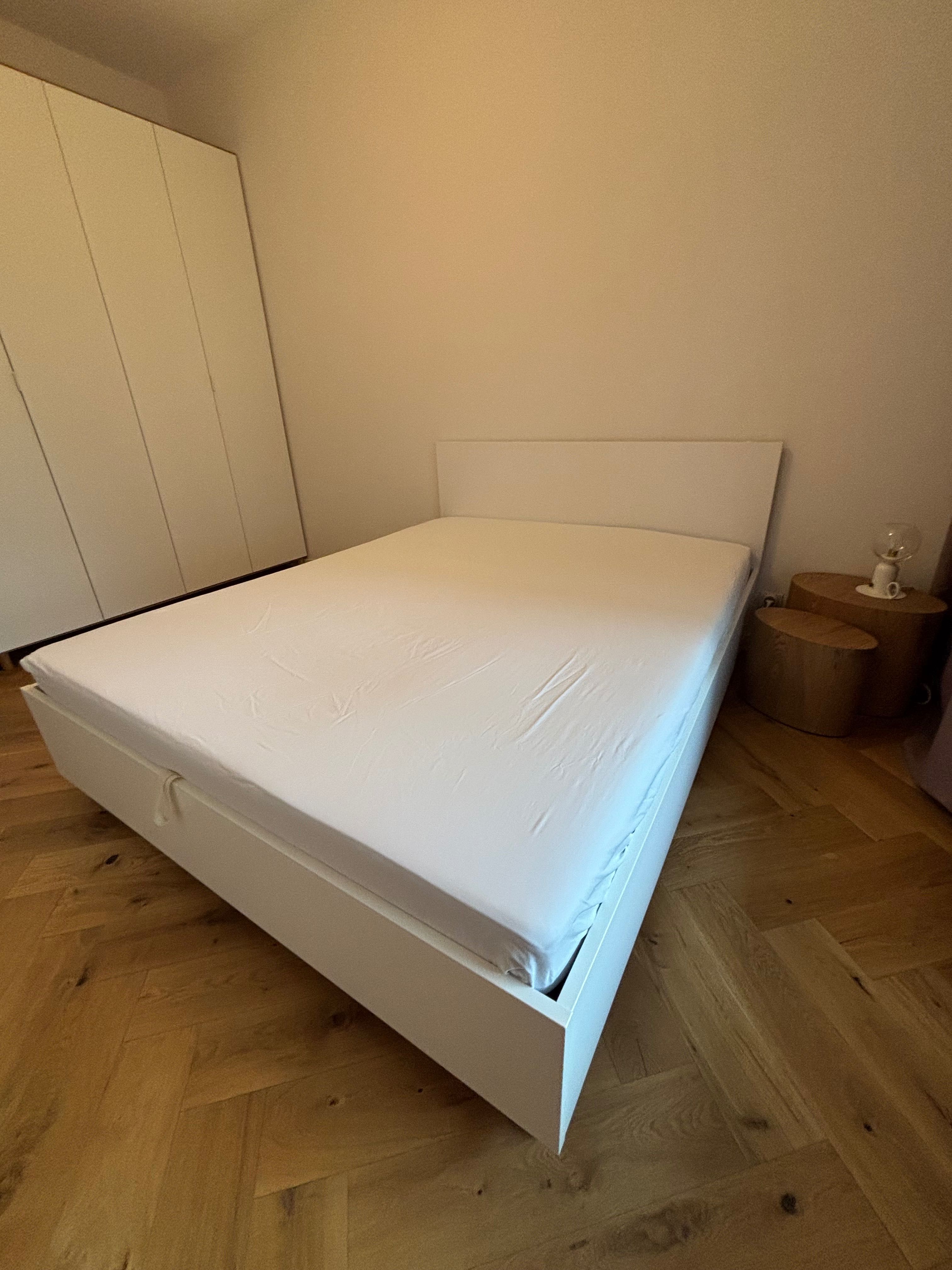 Łóżko 160x200 SIMPLE VOX białe z materacem Ikea