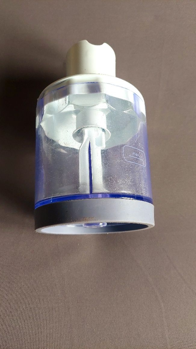 Pojemnik rozdrabniacz blender philips hr1363