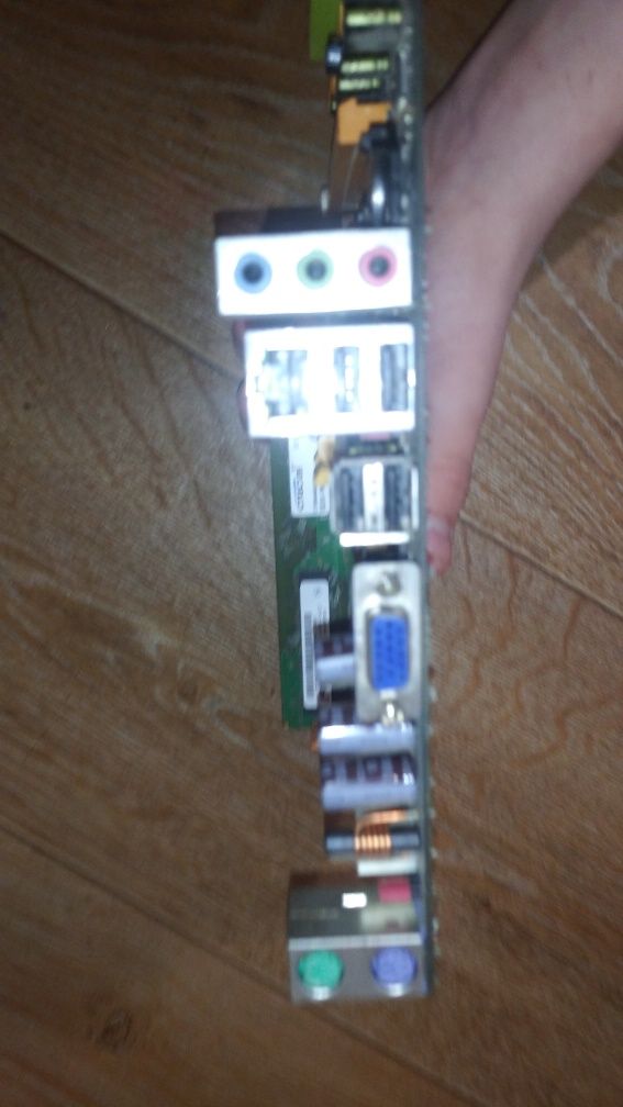 Продаю полный комплект материнской платы socket am2