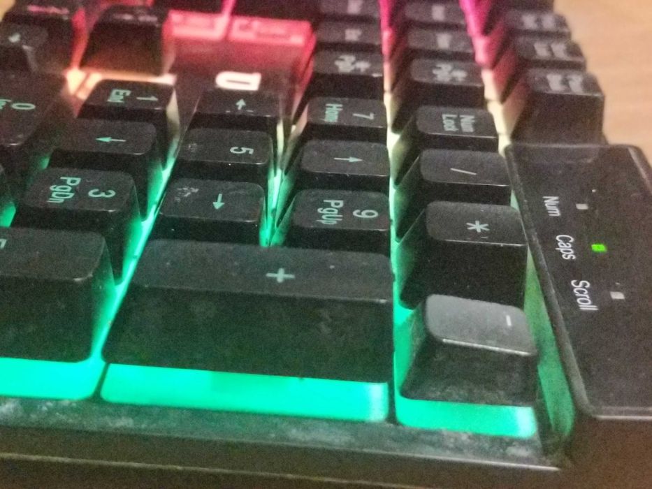 Клавіатура з підсвіткою