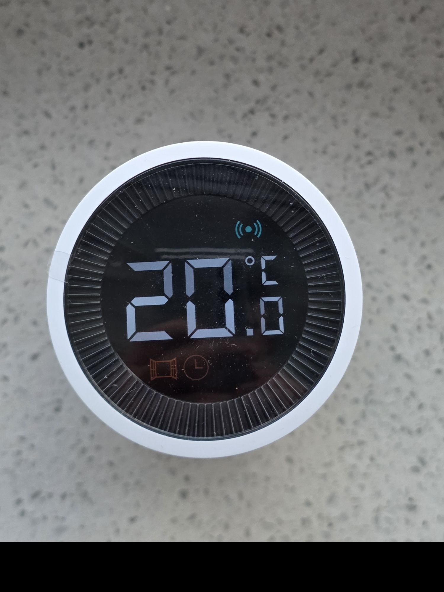 SMART GŁOWICA termostatyczna ZIGBEE Inteligenta
