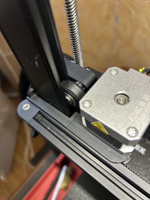 Продам 3д принтер Creality Ender 3V3 SE