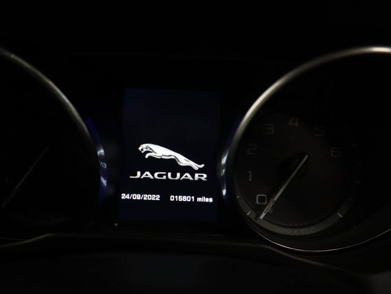 Jaguar XE разборка, запчасти Ягуар