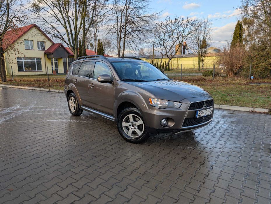 Mitsubishi Outlander II benzyna 2012, bogate wyposażenie, niski przeb.