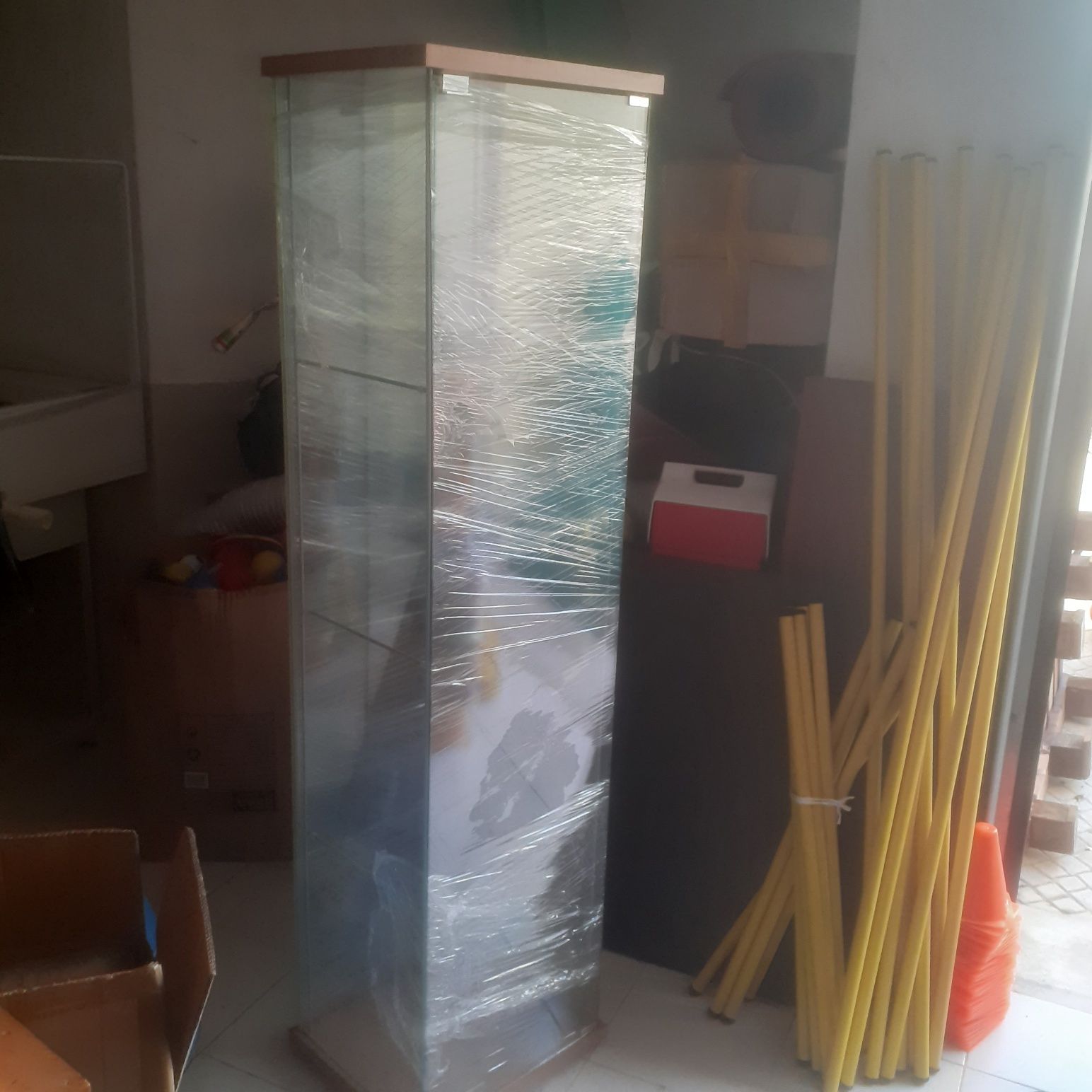 Vende-se armário vitrine expositor