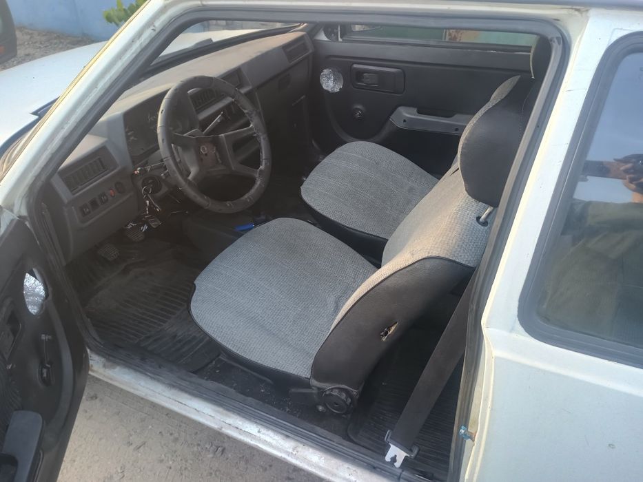 Таврия 1993 год на ходу