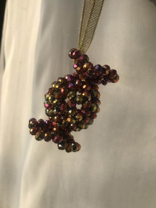 Новогодние игрушки на елку ручной работы из бусин