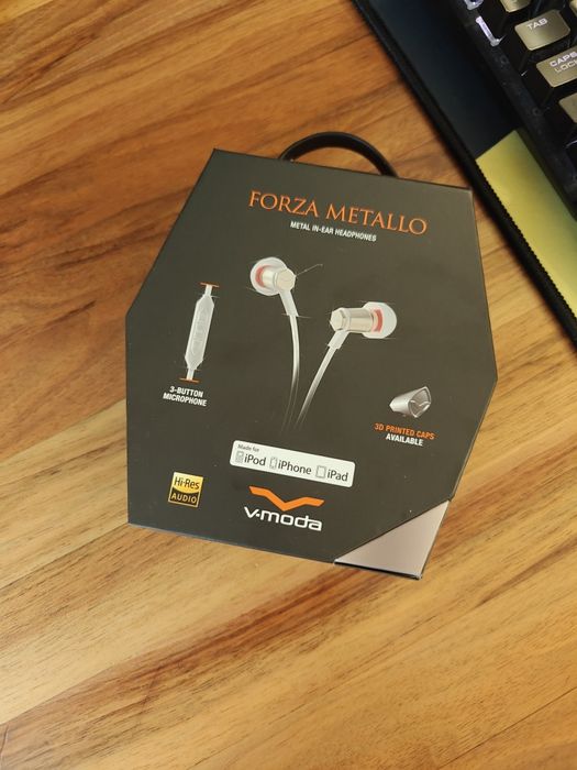 Słuchawki dokanałowe Forza Metallo V-moda