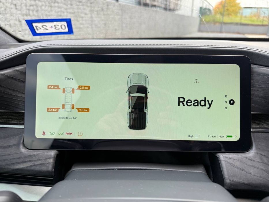 RIVIAN R1T Adventure 2023