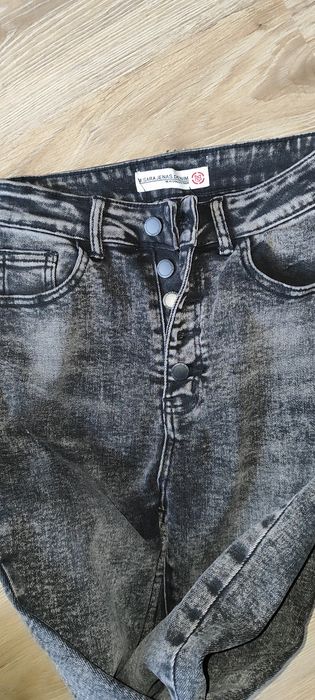 Spodnie rurki ciemne marmurki r.29 MSARA