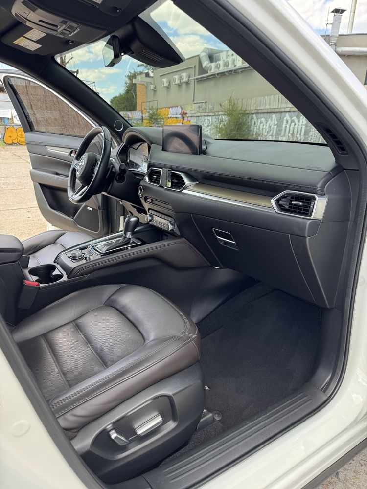 Mazda cx-5 signature
