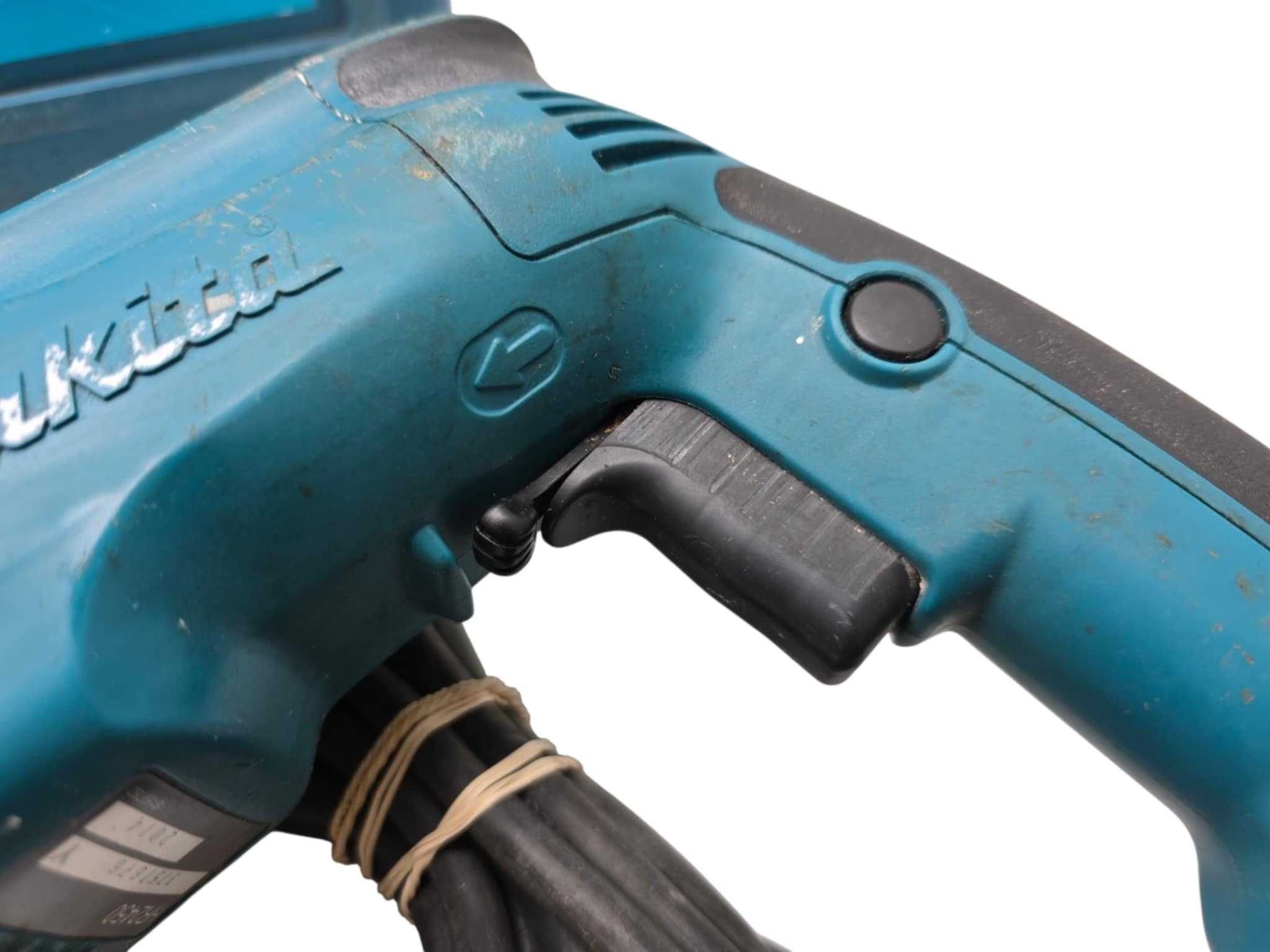 Młotowiertarka Makita HR 2470 SDS Plus + wiertła