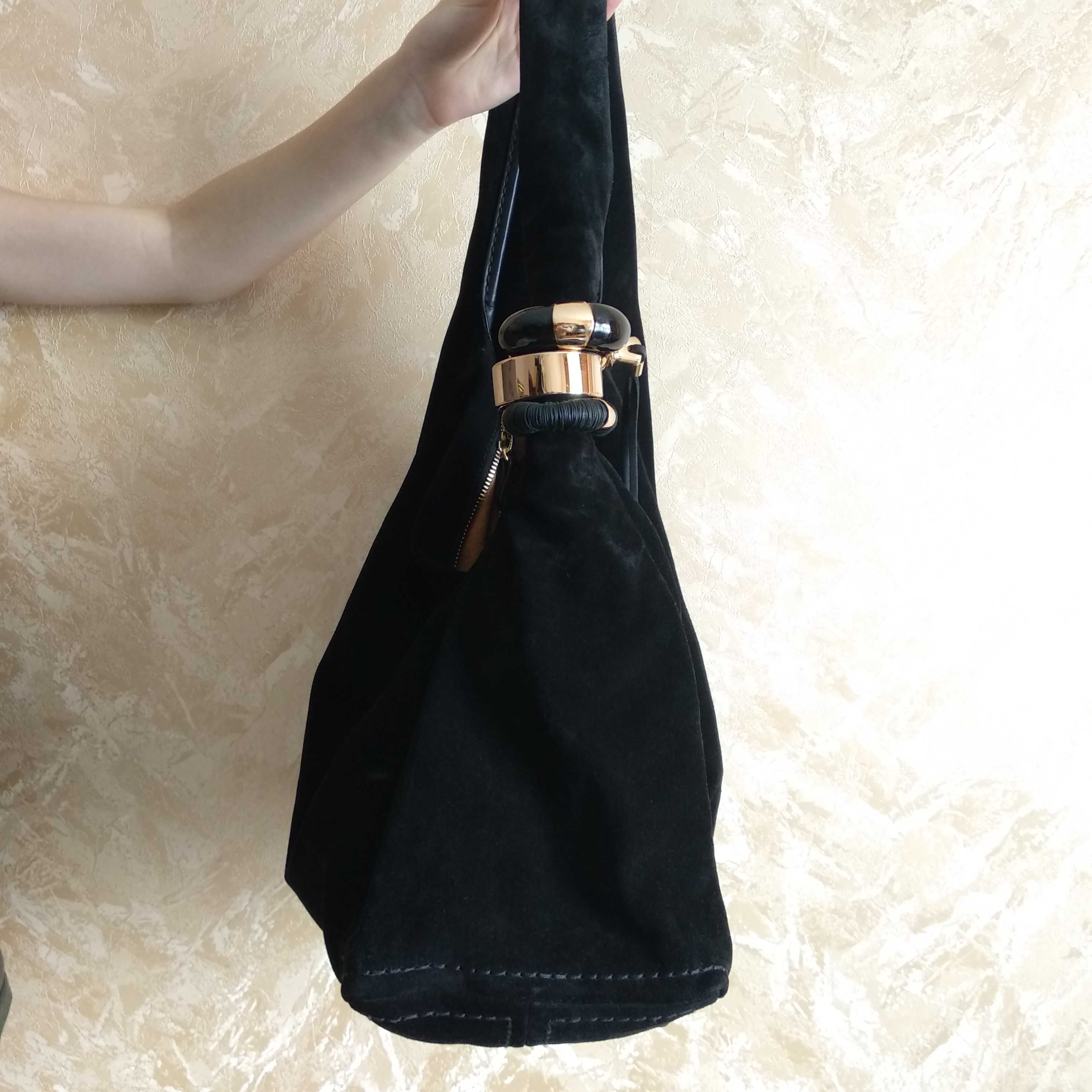 Сумка Jimmy Choo Black Suede Saba Hobo Bag