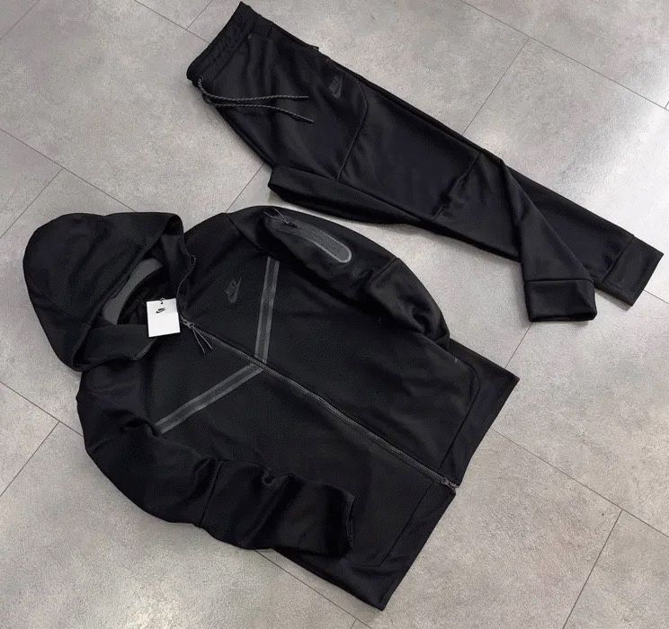 Nike Tech Fleece Czarny rozmiar L