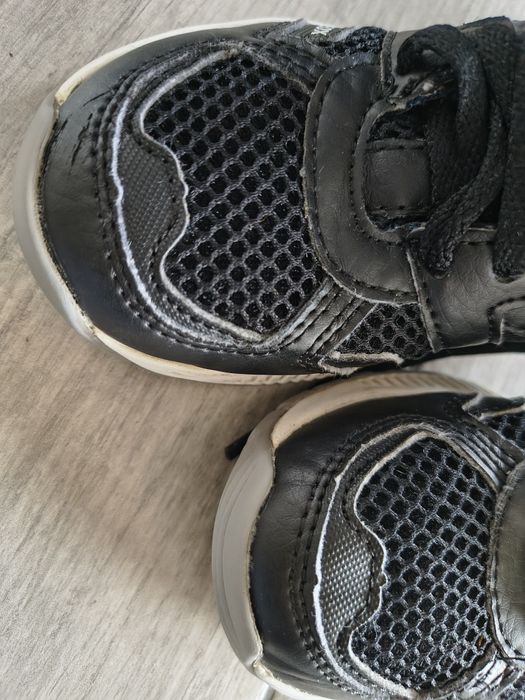 Buty.wiodenne geox 28 sznurowane