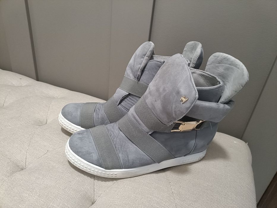 Botki szare rozm 38/39 ukryty koturn