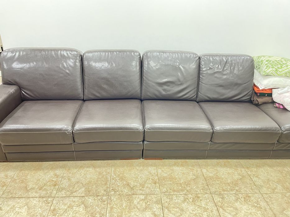 Sofa em pele 325cm comprimento