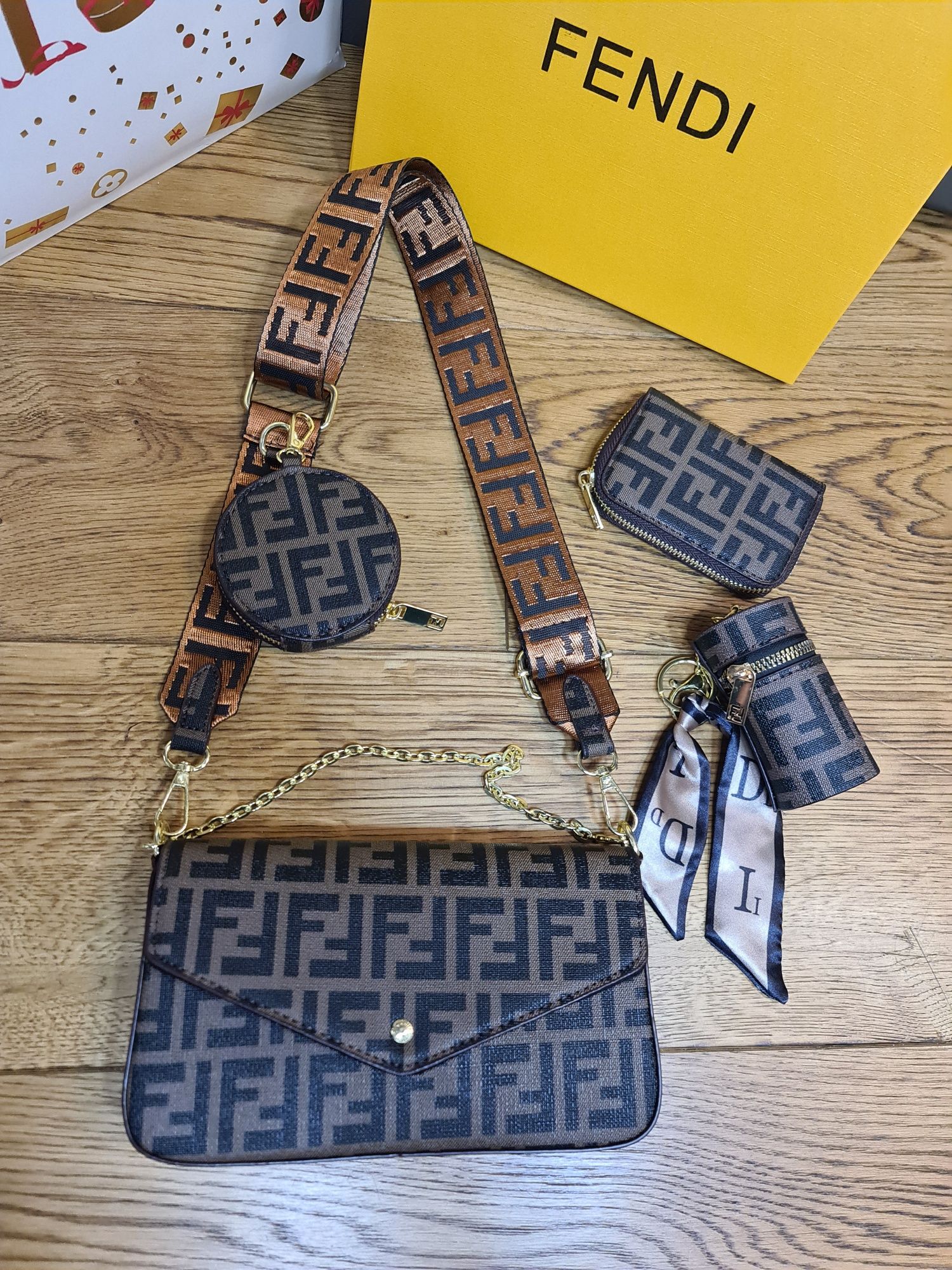 Zestaw prezentowy Fendi torebka 3w1