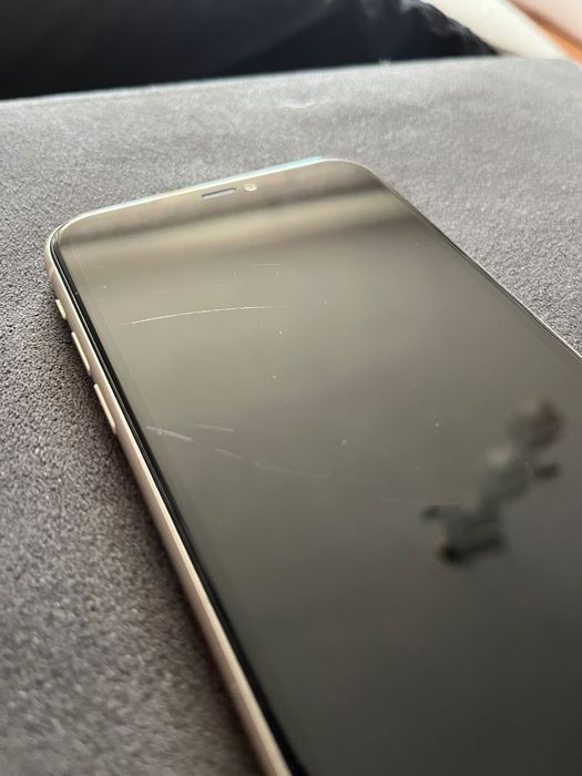 iPhone 11 128 GB – bateria 100%(był na gwarancji), praktycznie nowy