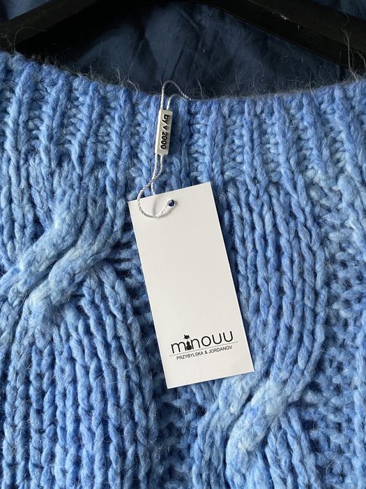 Ręcznie malowany sweter Minouu