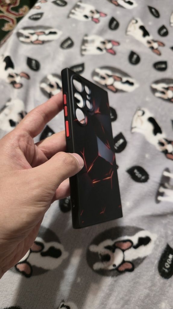 Продам чехол на S24 Ultra