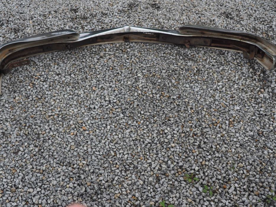 Zderzak przedni mercedes W108