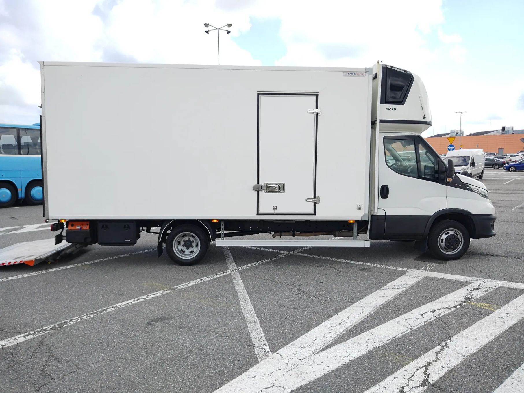 Iveco DAILY 50C18HZ  3.0L 176KM Diesel 2022 FV23% WINDA SYPIALNIA Salon Polska