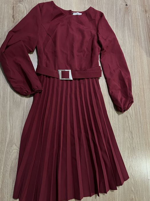 Плаття нове колір марсала